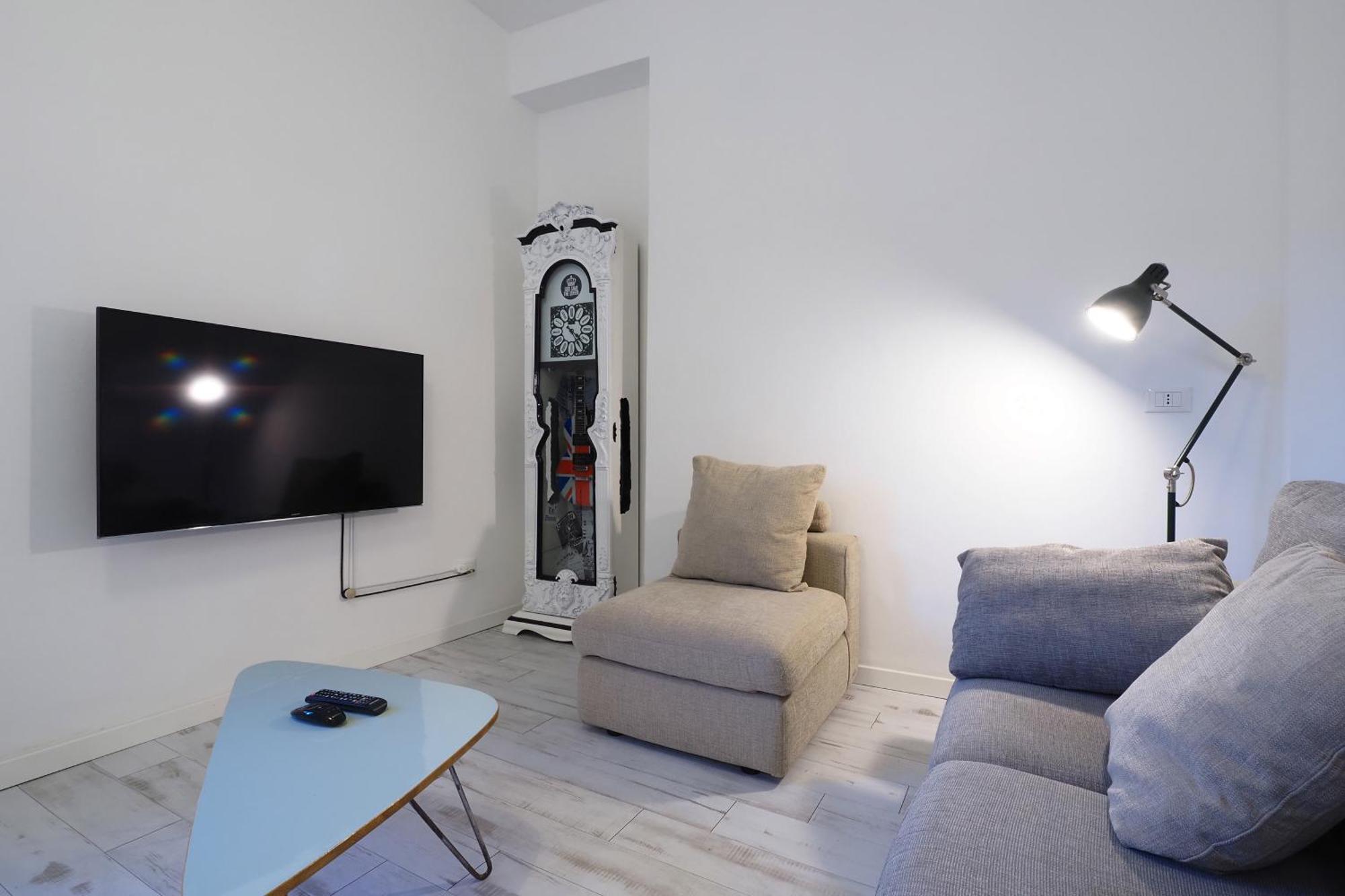 Mila Lux Lodi Apartment Milan Bagian luar foto