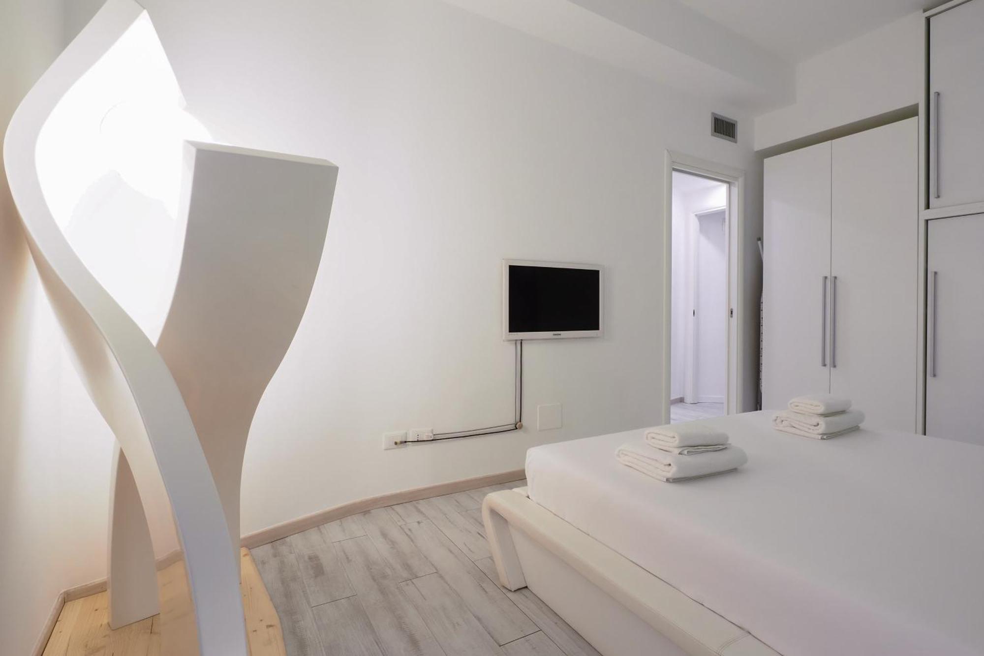 Mila Lux Lodi Apartment Milan Bagian luar foto